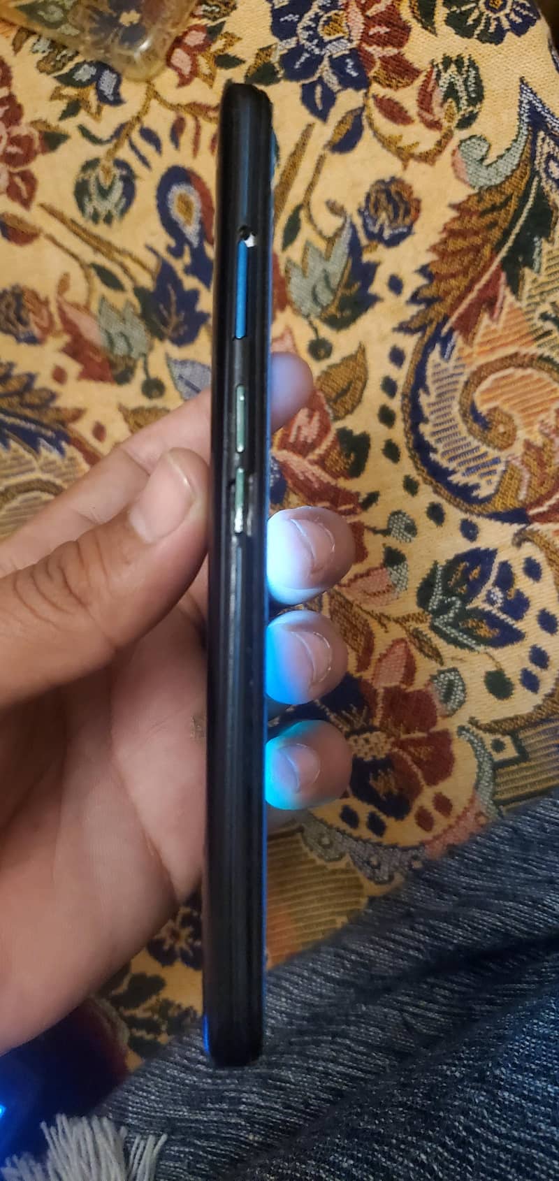 OPPO A92020 4