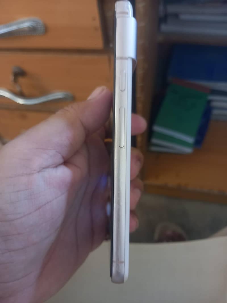 Google pixel 8 3