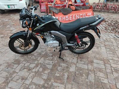 Suzuki GSX 125 2024