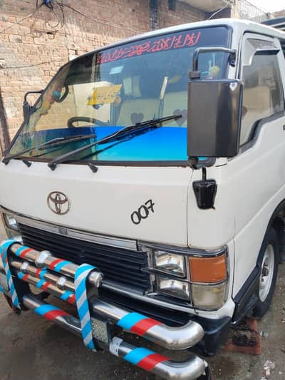 TOYOTA HIACE 1990 MODEL | GOOD CONDITION MINI VANS FOR sale