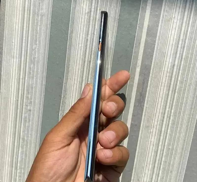 Tecno CAMON 40 Pro 2
