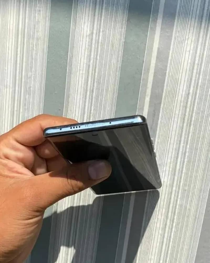 Tecno CAMON 40 Pro 3
