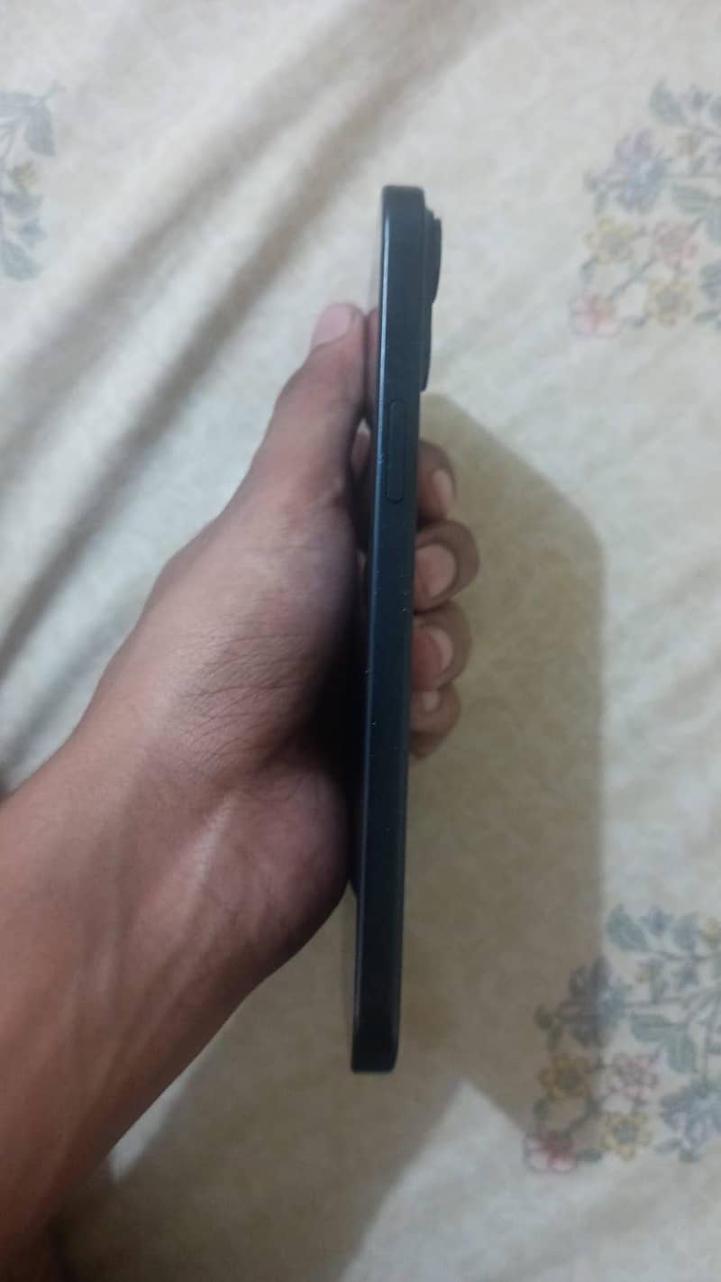 Apple iPhone 15 plus 2