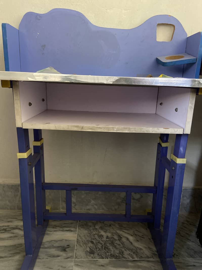 Kids study table 2