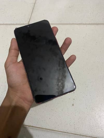 OPPO F7.   WhatsApp 03079166360