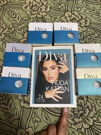Diva color's contact lenses