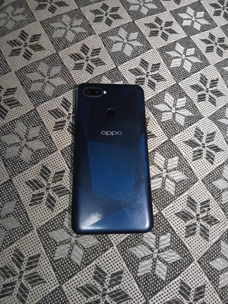 OPPO A12 0