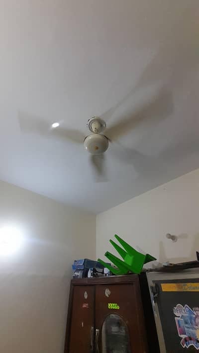 Sk ceiling fan 100% Cooper and 100% working condition.