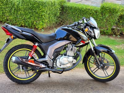 Suzuki GSX-125 2023 Bike