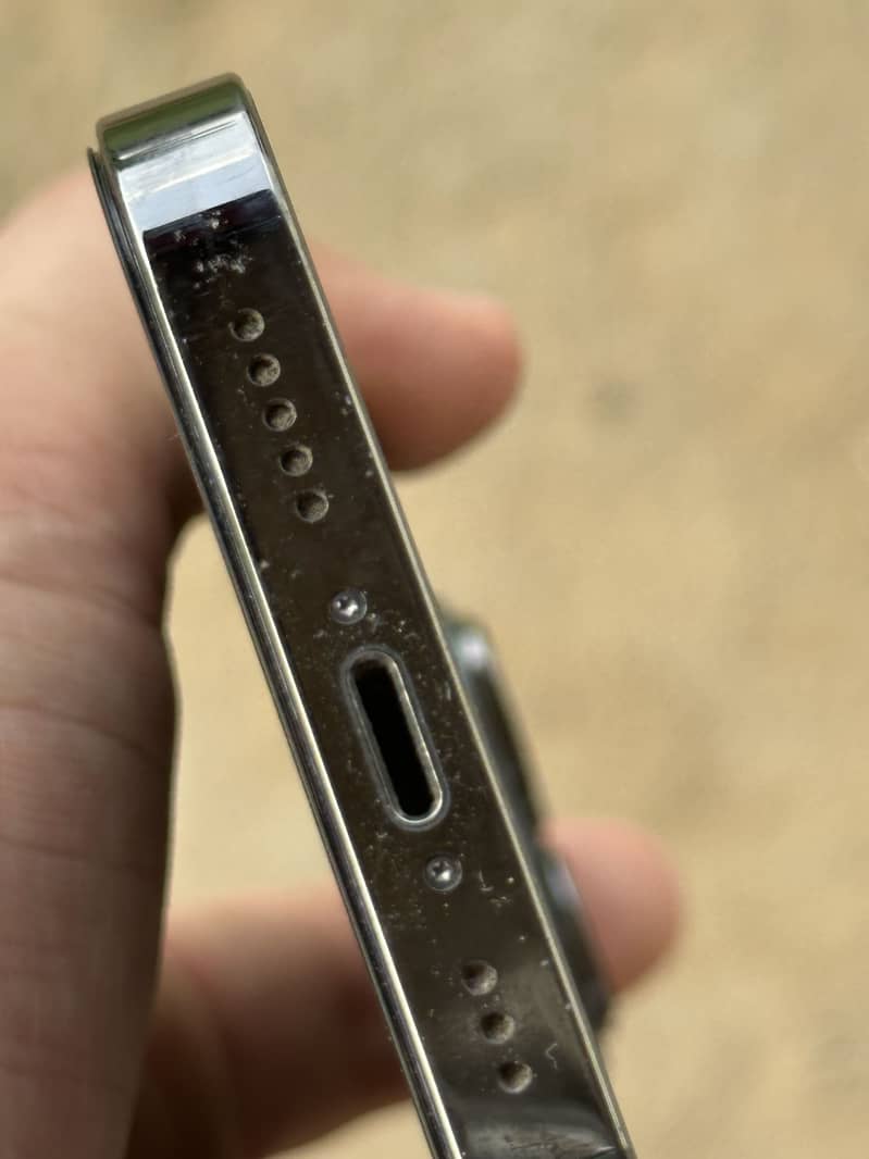 13 pro 4