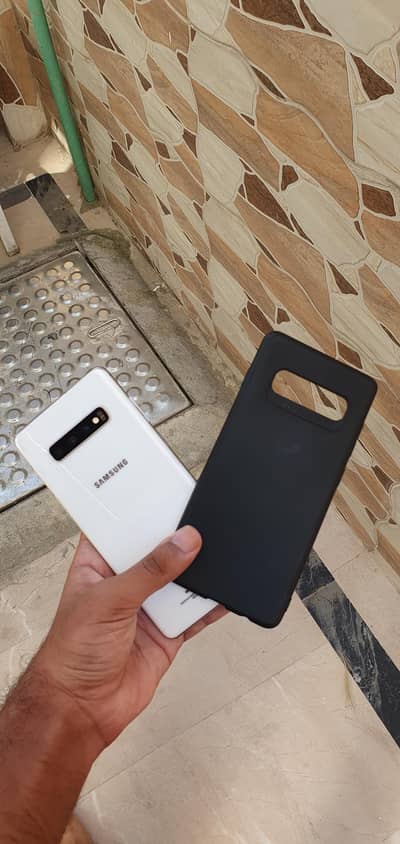 Samsung Mobile S10 Plus 5g 8gb 128gb pta approved (exchange possible)