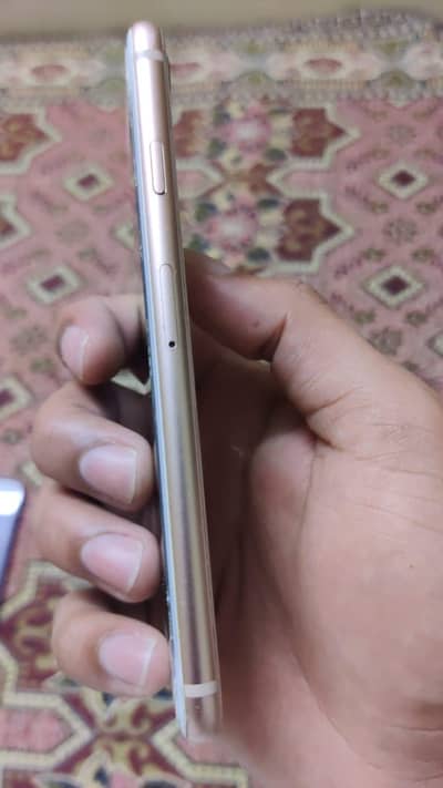 Apple iPhone 8