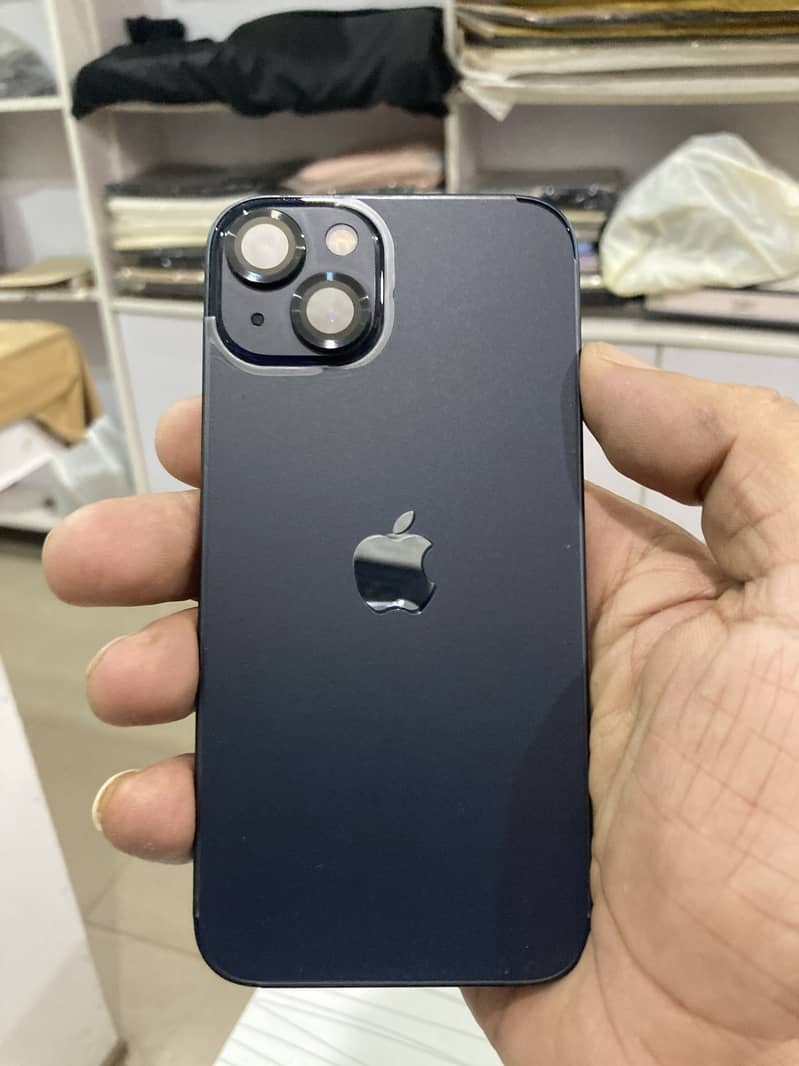 Apple iPhone 13 0
