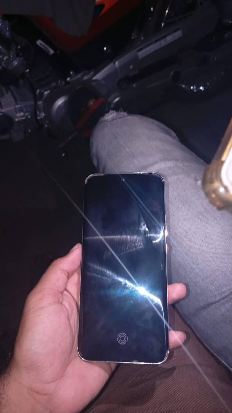 spark 40 pro plus 1