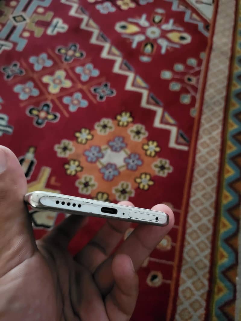 Vivo V30e 1