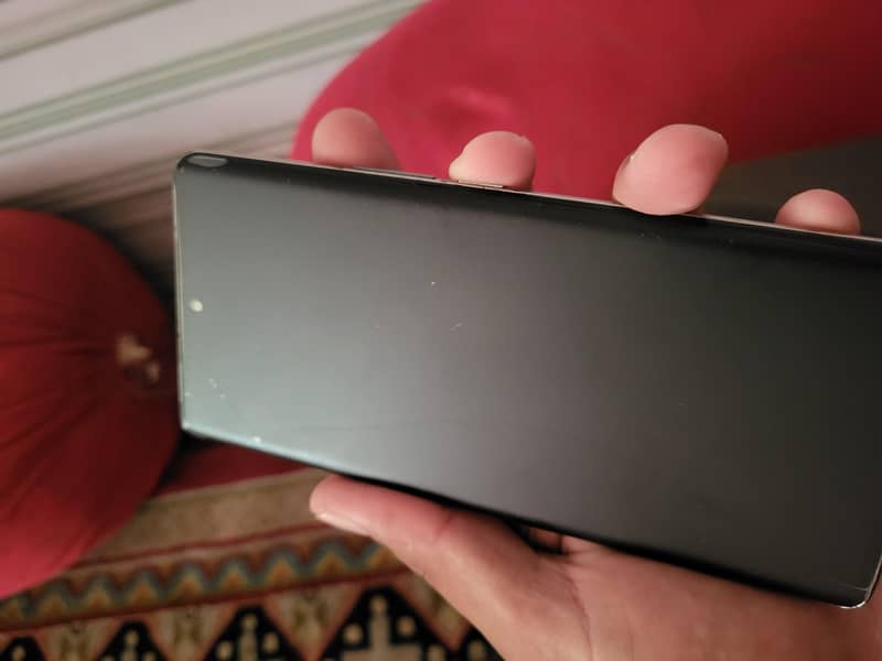 Vivo V30e 5