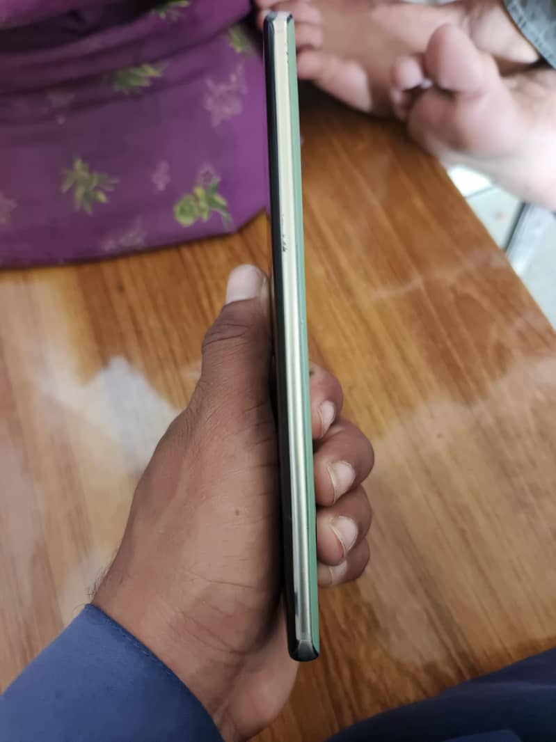 Tecno Spark 20 Pro Plus 3