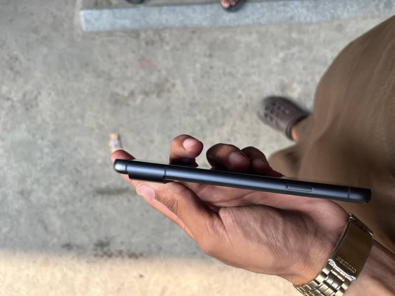 Google Pixel 8 2