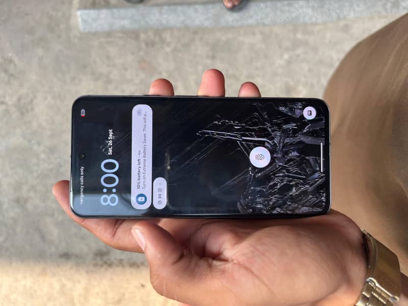 Google Pixel 8 4