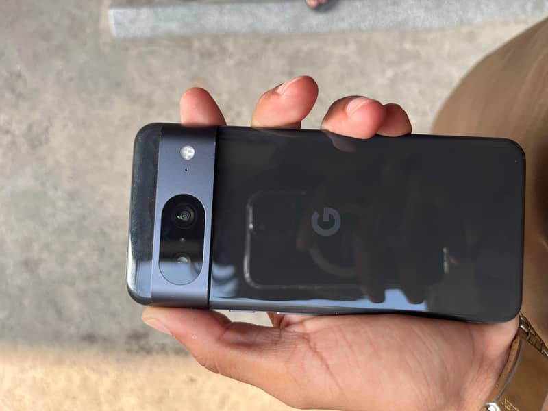 Google Pixel 8 6