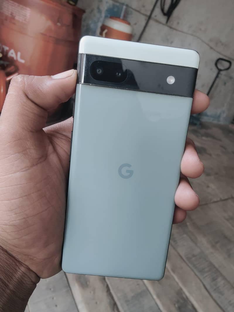 Google Pixel 6a 1