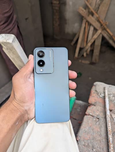 Vivo Y17s