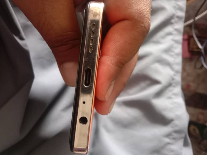 Infinix Note 30 4