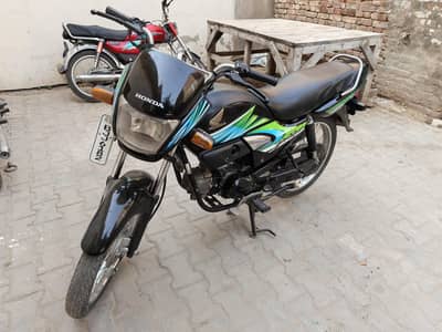 Honda pridor one hand use Multan