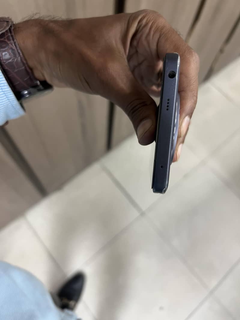 Realme 13 Pro Plus 4