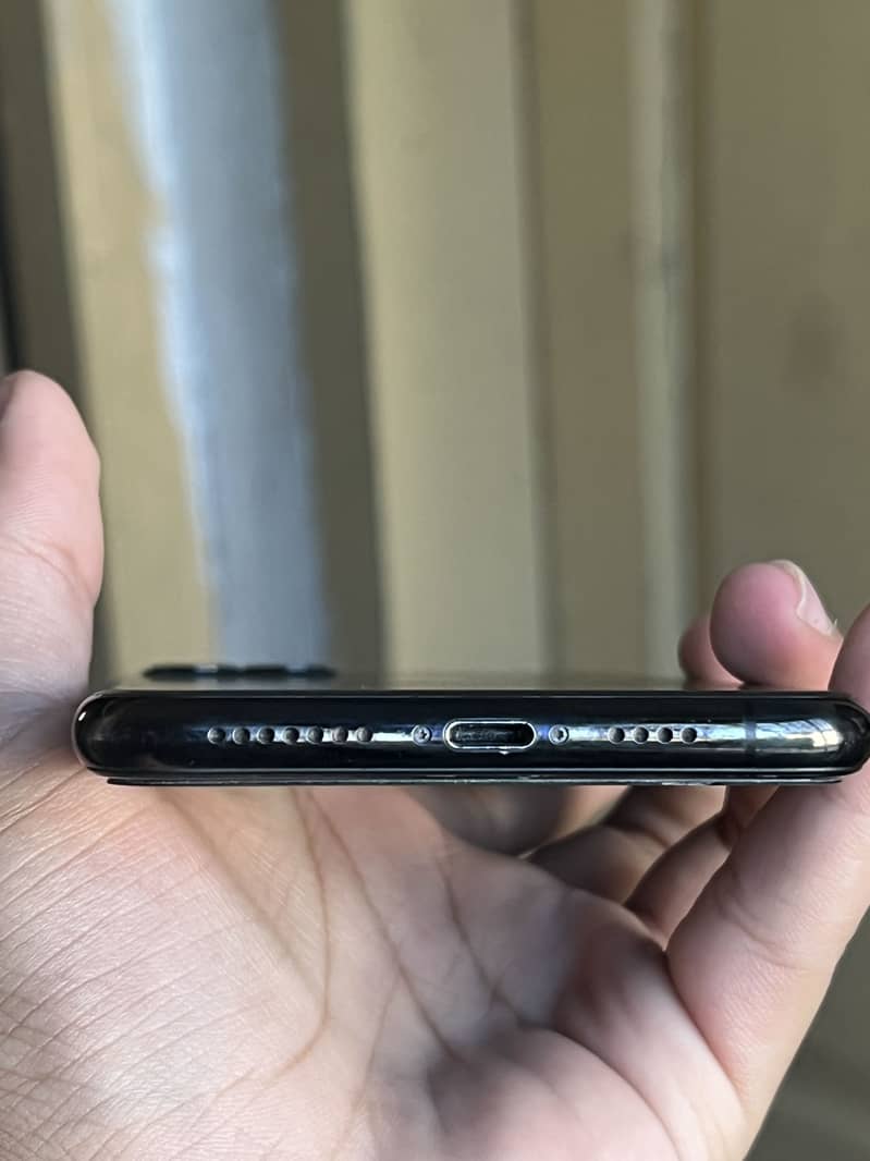 Apple iPhone 11 Pro Max 5