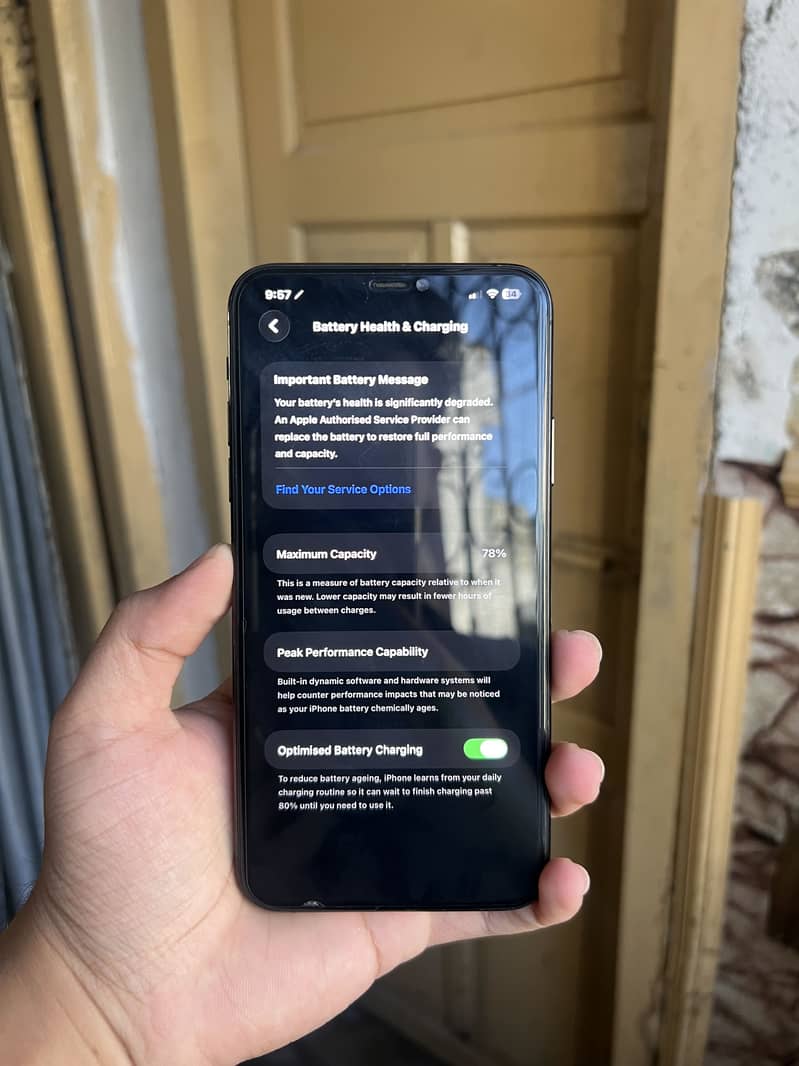 Apple iPhone 11 Pro Max 9