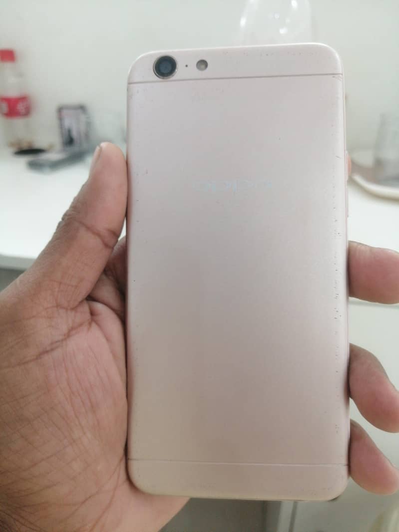 OPPO A57 1