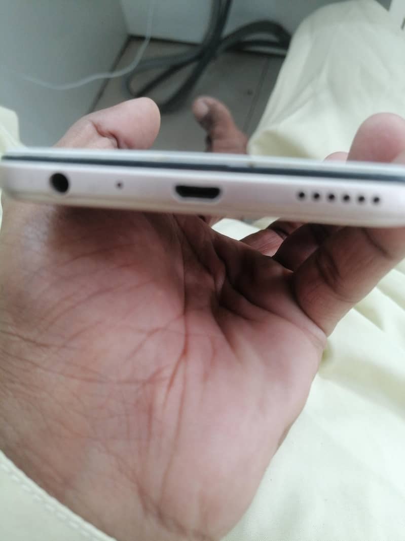 OPPO A57 3