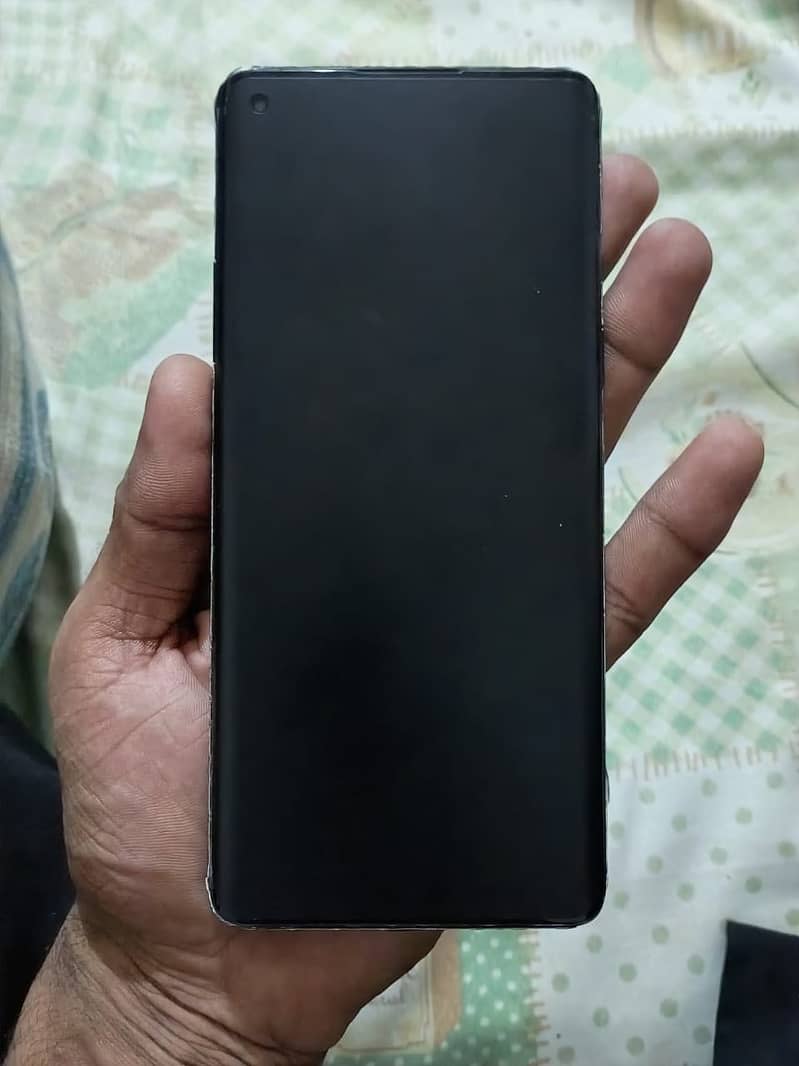 One Plus 8 8/128 3