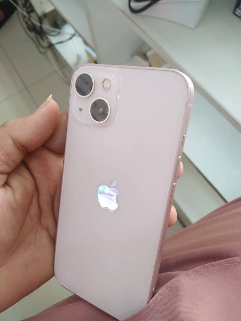Apple iPhone 13 0