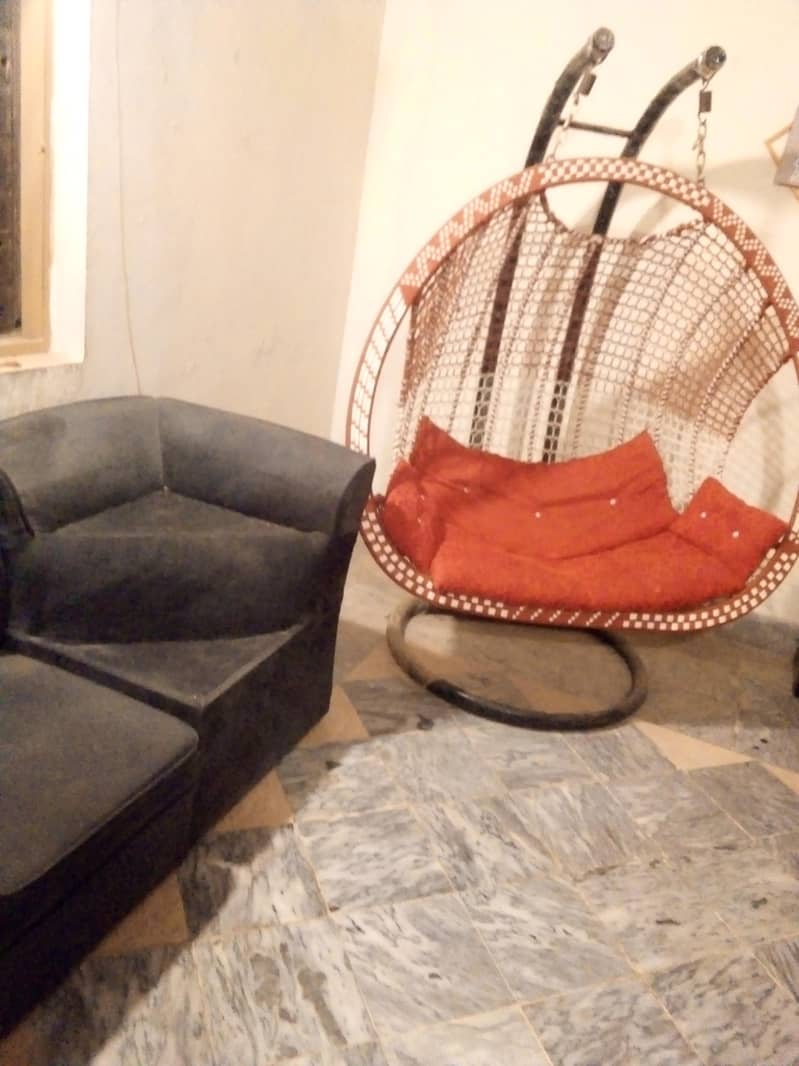 two Months used,سارا گھر کا سامان  47٫000  کا،ارجنٹ سیل کرنا ھے 2