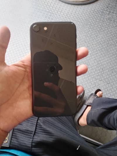 Apple iPhone SE 2020