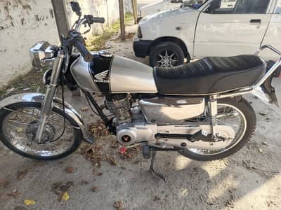 United 125 2023 model bike name pa hai contact 03340069302
