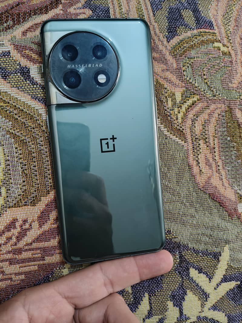 One Plus 11 4