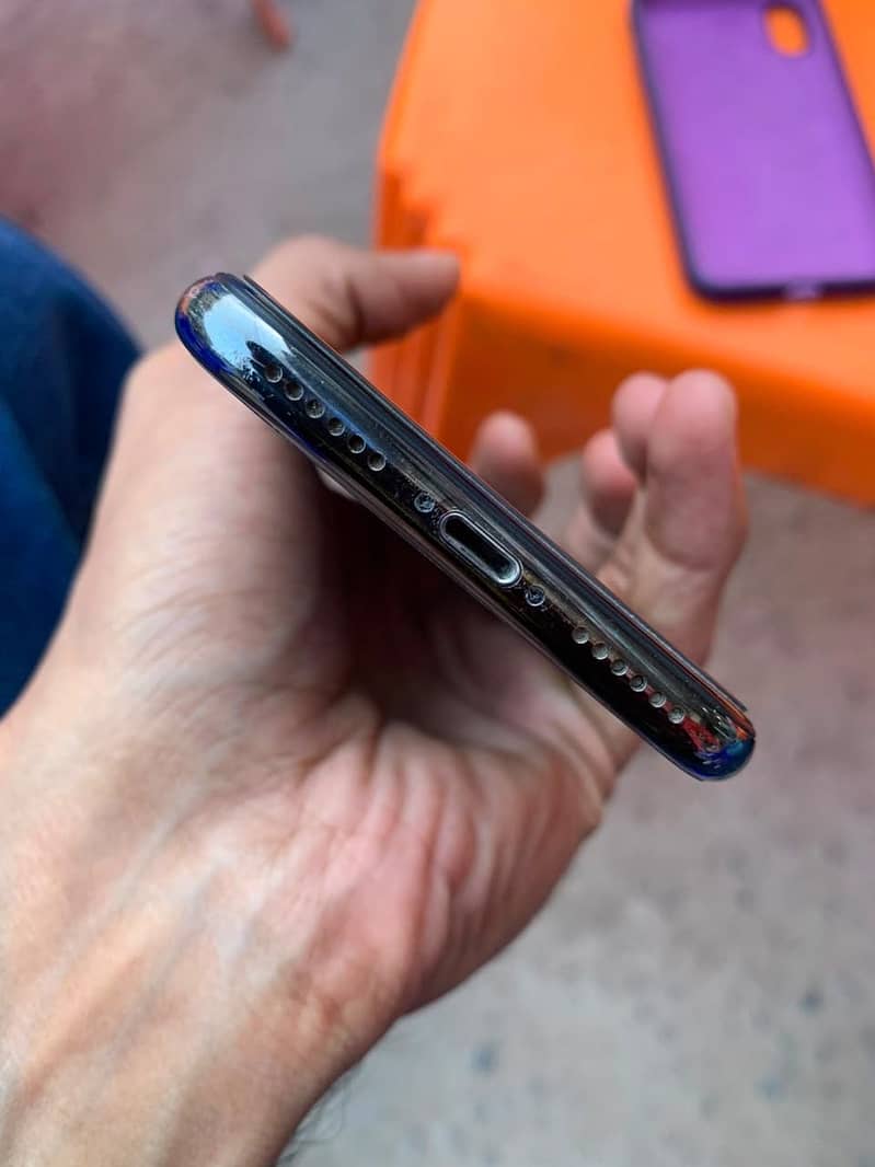 Apple iPhone X 2