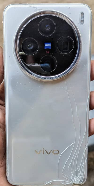 Vivo X200