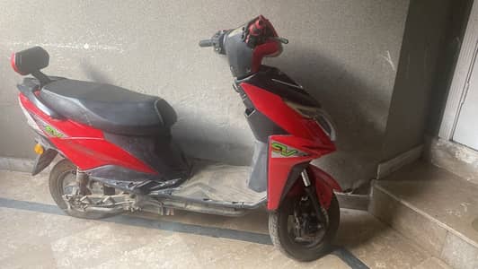 Scooty for sell