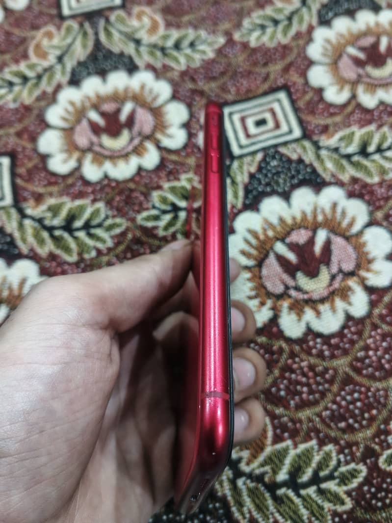 Apple iPhone 11 3