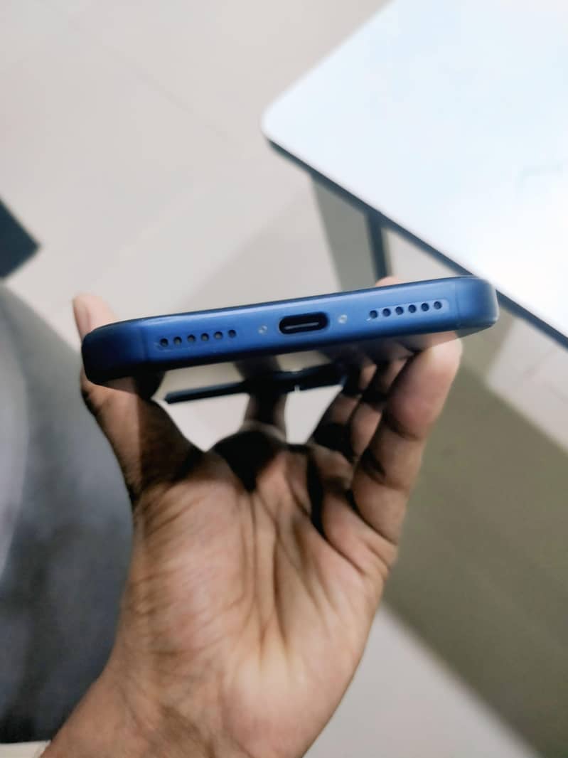 Apple iPhone 17 Pro Max 0