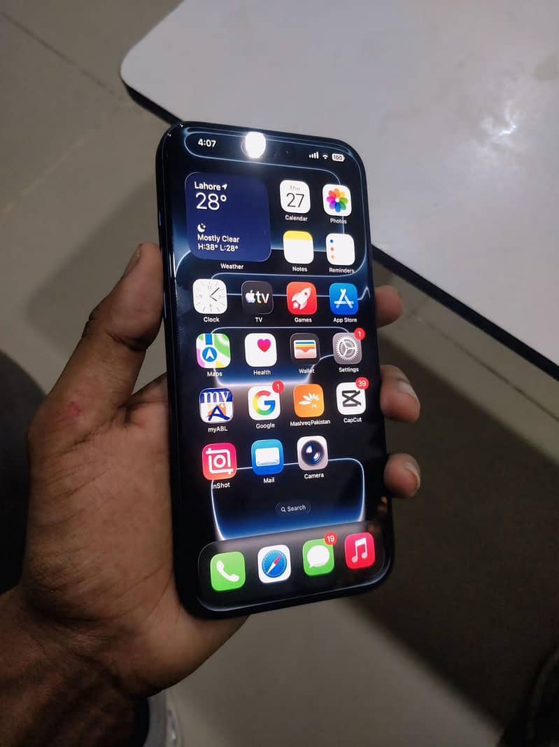 Apple iPhone 17 Pro Max 6