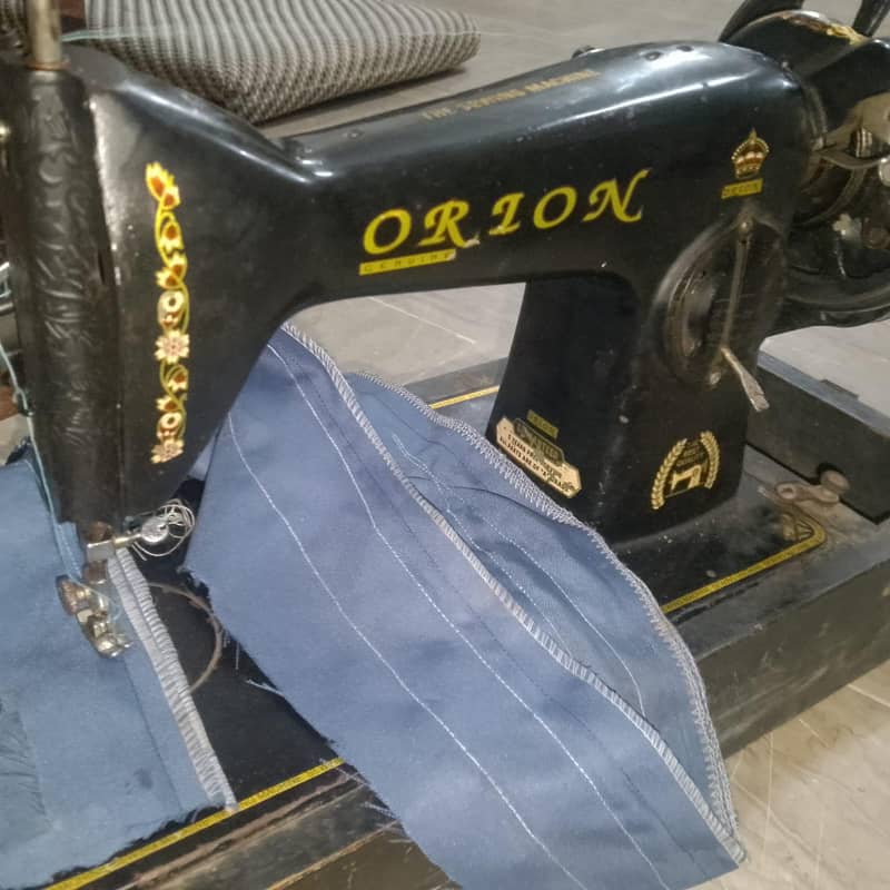 sewing machine 4