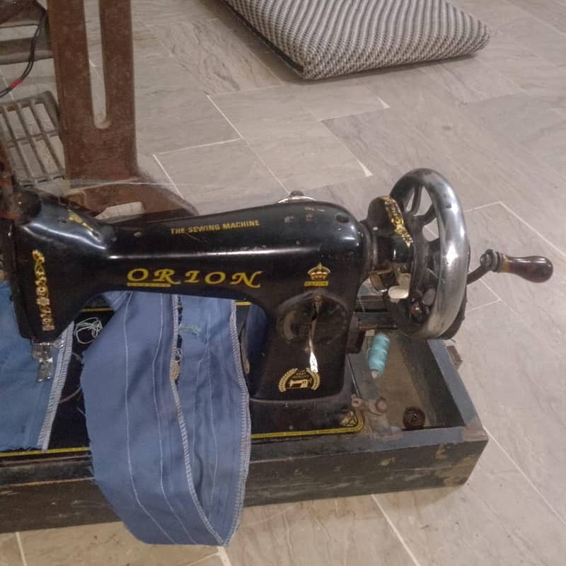 sewing machine 7
