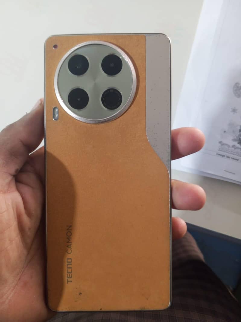 Tecno CAMON 30 2