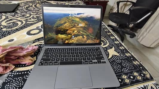 Apple MacBook Air M1 2020 | 13.3" Retina | 8GB RAM | 256GB SSD ~