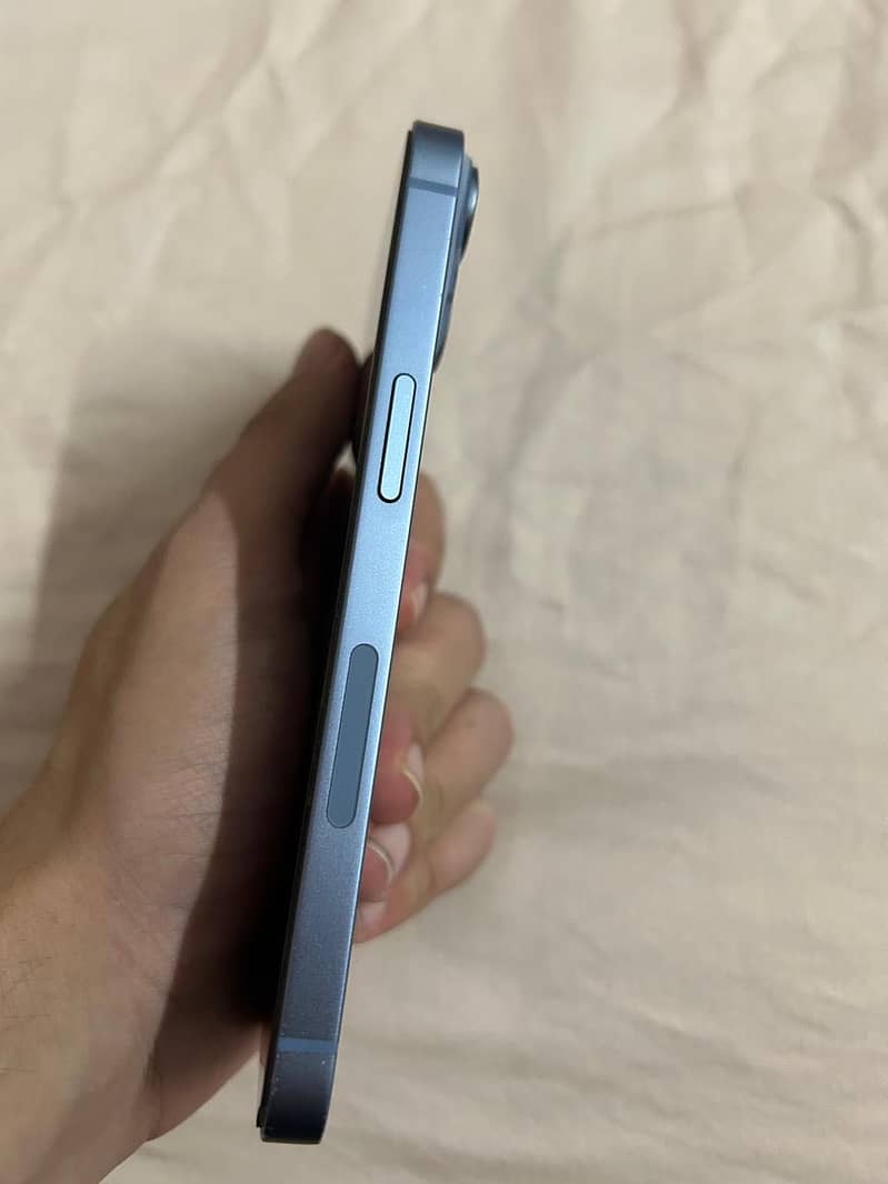 Apple iPhone 14 4